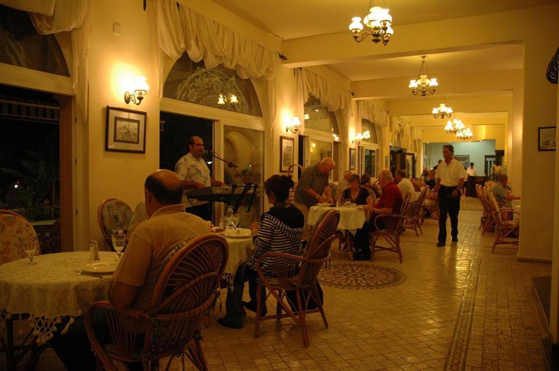 Altinkaya Holiday Resort Кирения Екстериор снимка